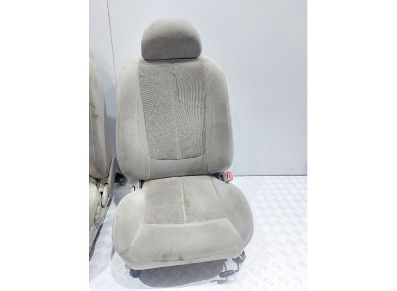 Сиденье переднее правое к Nissan Altima