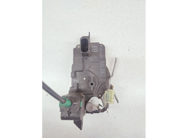 Замок двери передней левой к Opel Tigra, 2008г.