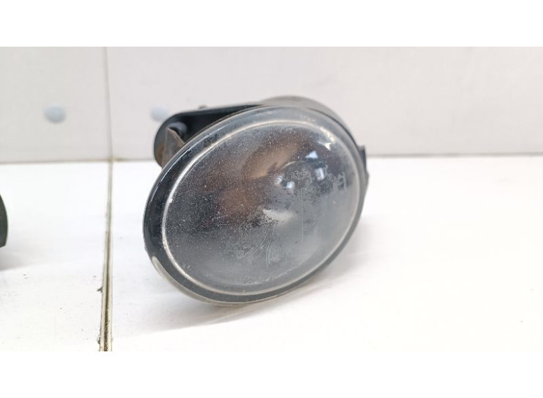 Фара противотуманная правая к Volkswagen Passat, 2008г.