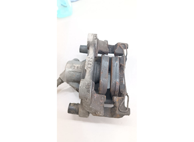 Суппорт задний левый к Mercedes C W204, 2008г.