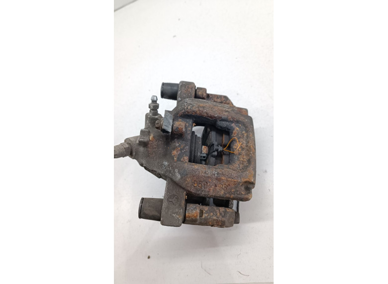 Суппорт задний правый к Mercedes C W204, 2008г.