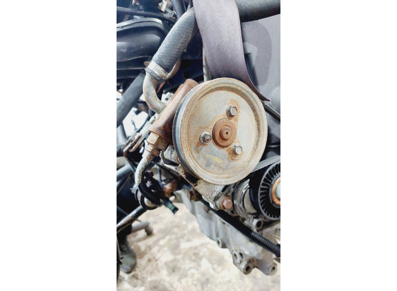 Насос гидроусилителя руля к Насос гидроусилителя руля к Rover 400 undefined г. 400