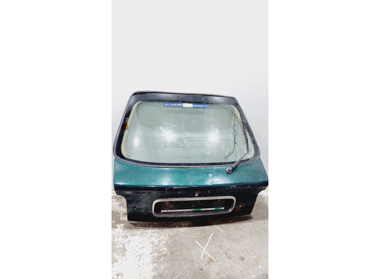Стекло заднее к Rover 400, 1998г.