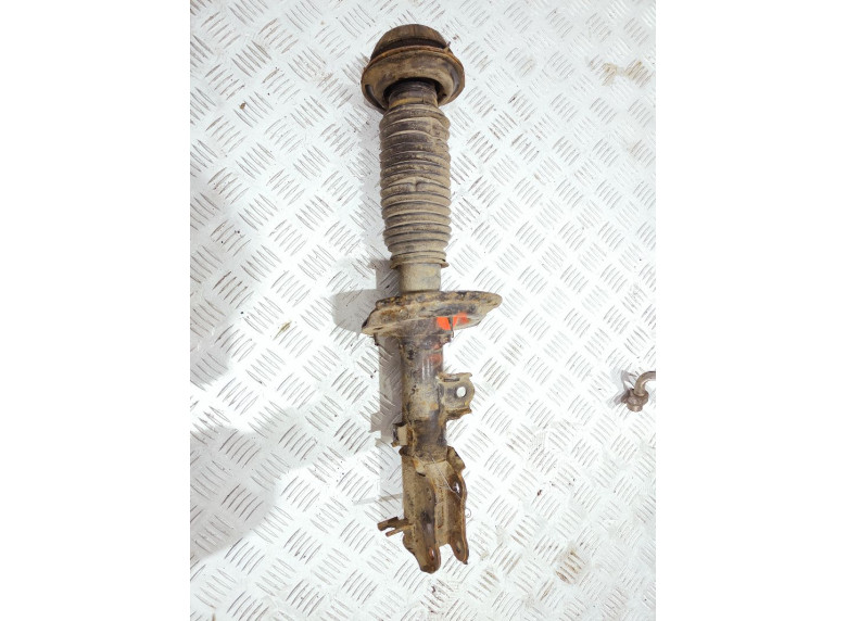 Амортизатор передний правый к Kia Rio, 2013г.