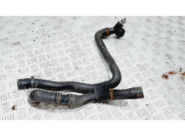 Патрубок радиатора к Volkswagen Golf, 2004г.