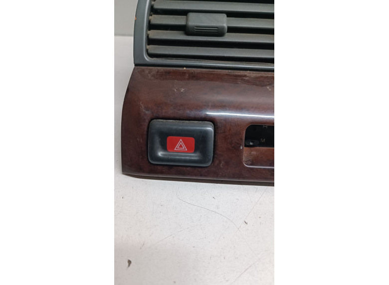 Кнопка аварийной сигнализации к Nissan Maxima