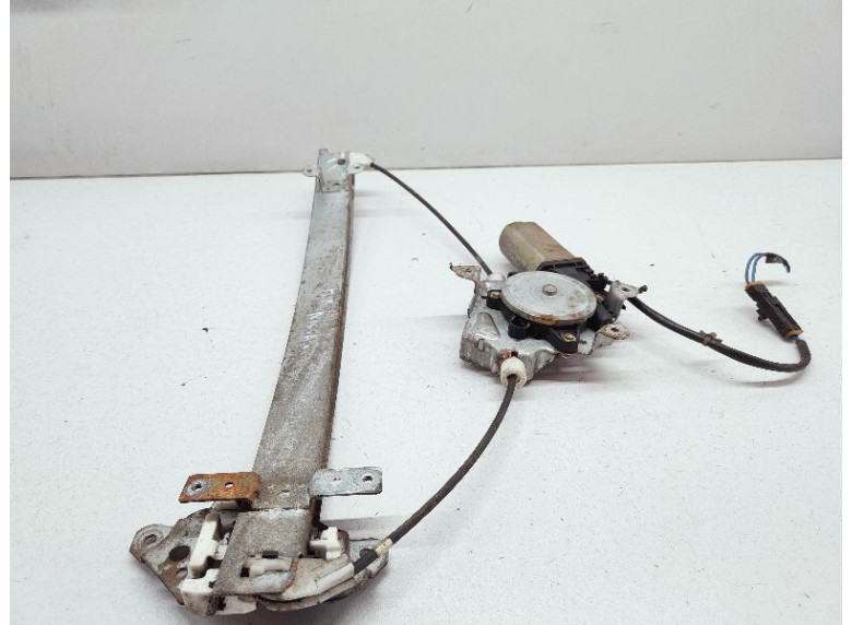 Стеклоподъемник электрический передний левый к Nissan Maxima