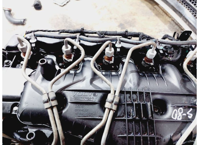 Трубка топливная к Volvo S80, 2010г.