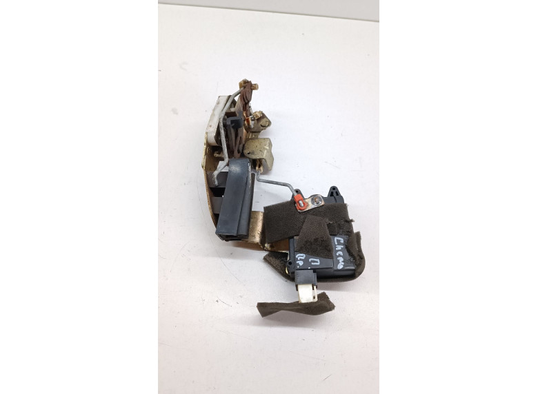 Замок двери передней правой к Chery A1