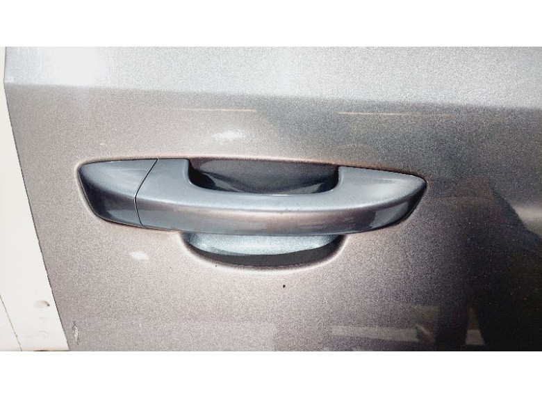 Ручка наружная передняя правая к Volkswagen Golf, 2011г.
