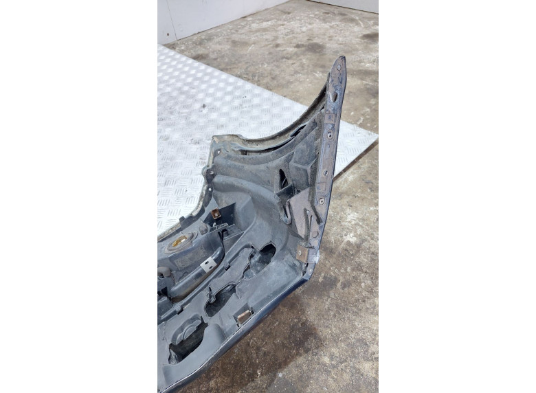 Бампер передний к Mercedes C W203, 2002г.