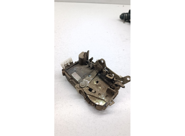 Замок двери задней левой к Fiat Tempra, 1996г.