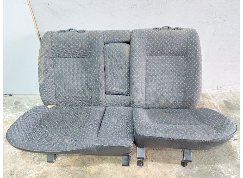 Сиденье заднее к Volkswagen Passat, 1994г.