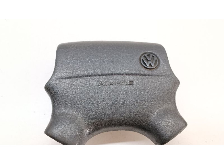 Подушка безопасности водителя к Volkswagen Passat, 1995г.
