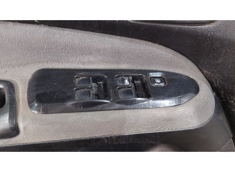 Блок управления стеклоподъемниками к Mitsubishi Lancer, 2004г.