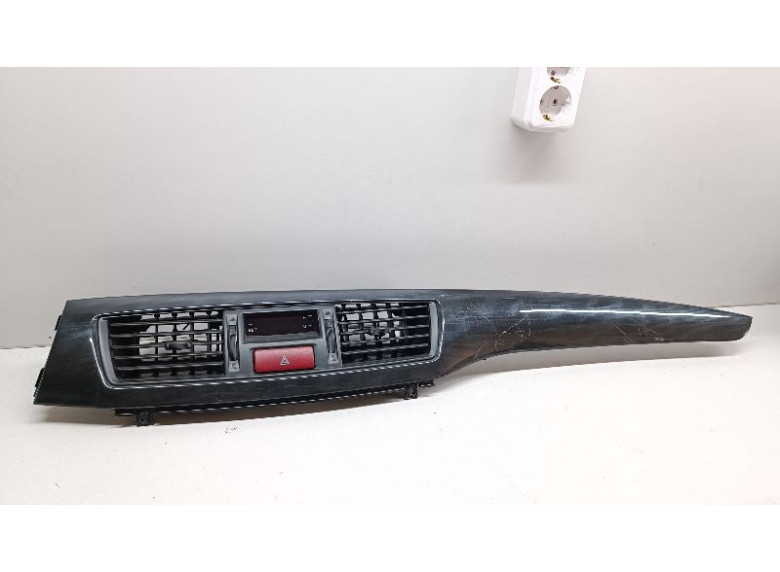 Часы к Mitsubishi Lancer, 2004г.