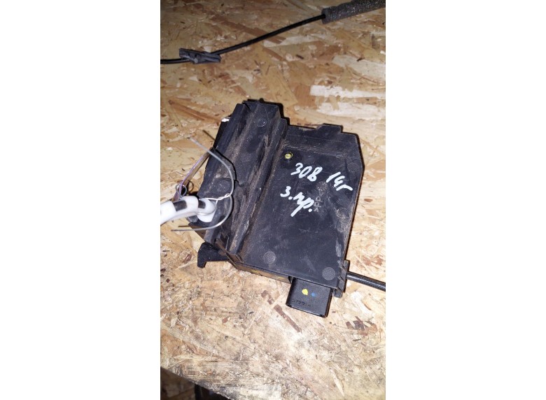 Замок двери задней правой к Замок двери задней правой к Peugeot 308 undefined г. 308