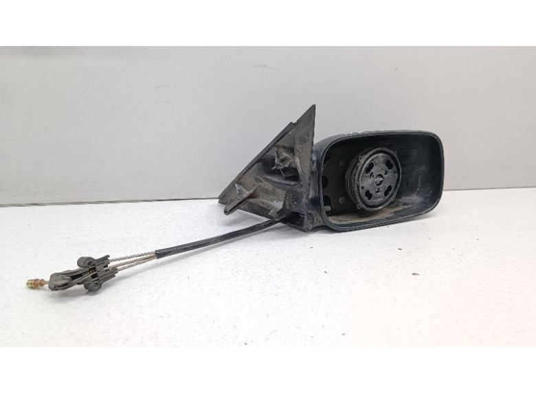 Зеркало наружное правое к Volkswagen Passat, 1995г.