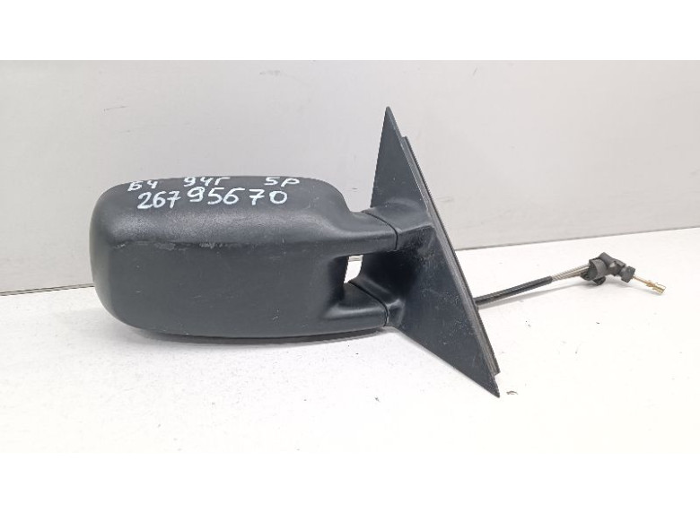 Зеркало наружное правое к Volkswagen Passat, 1995г.