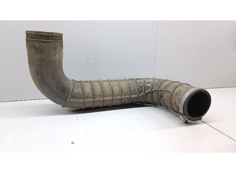 Патрубок воздушного фильтра к Iveco Daily