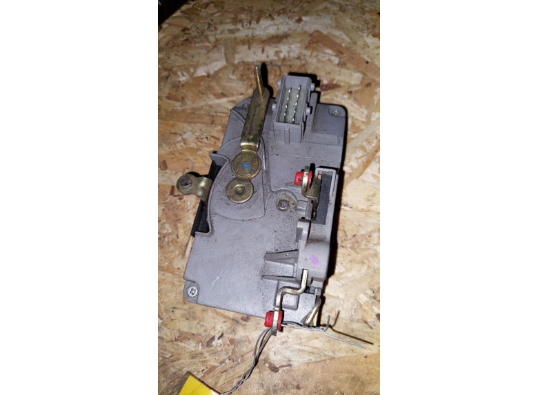 Замок двери передней правой к Citroen Evasion, 1997г.