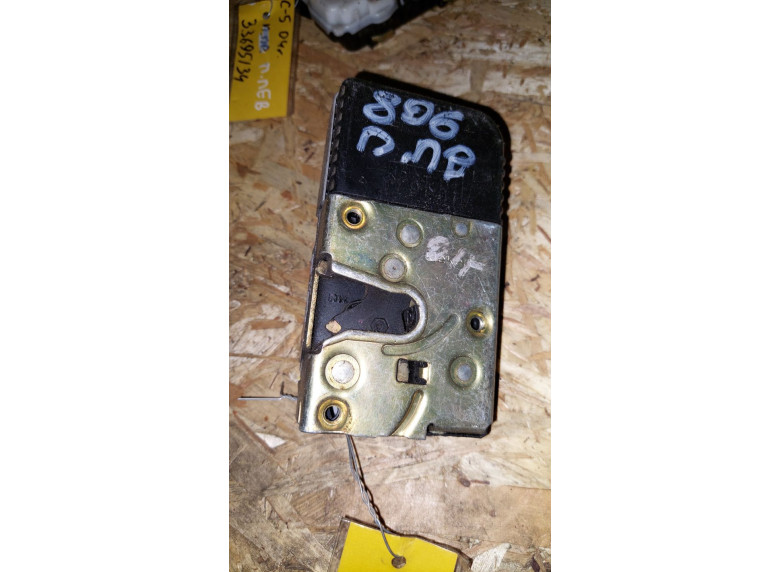 Замок двери передней правой к Citroen Evasion, 1997г.