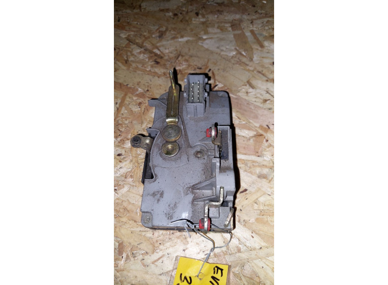 Замок двери передней правой к Citroen Evasion, 1997г.
