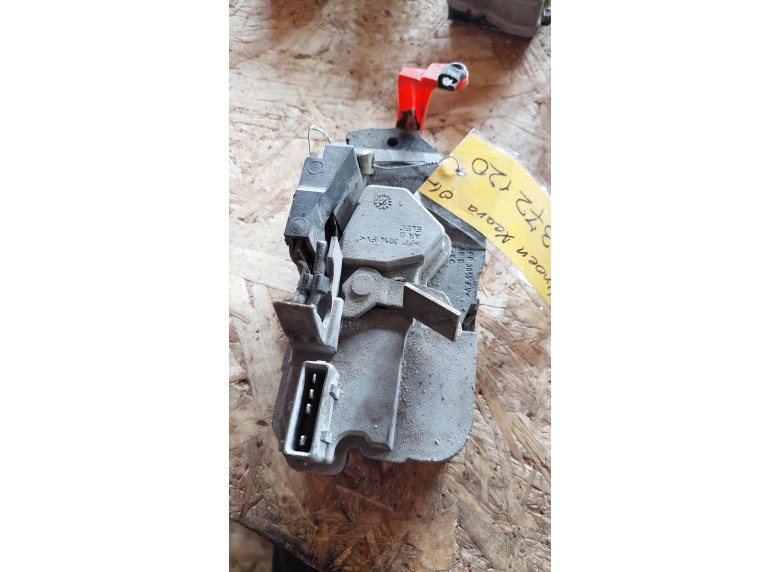 Замок двери задней правой к Citroen Xsara, 1998г.