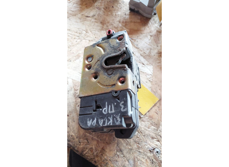 Замок двери задней правой к Citroen Xsara, 1998г.