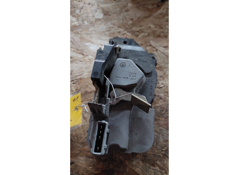 Замок двери задней правой к Citroen Xsara, 1998г.