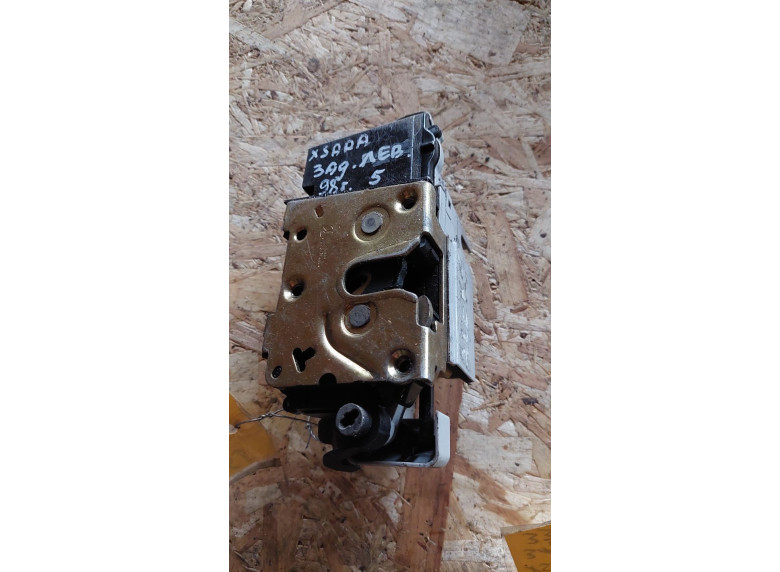 Замок двери задней левой к Citroen Xsara, 1998г.