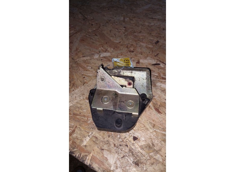 Замок двери задней правой к Замок двери задней правой к Peugeot 806 undefined г. 806