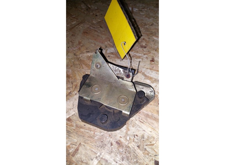 Замок двери задней правой к Замок двери задней правой к Peugeot 806 undefined г. 806