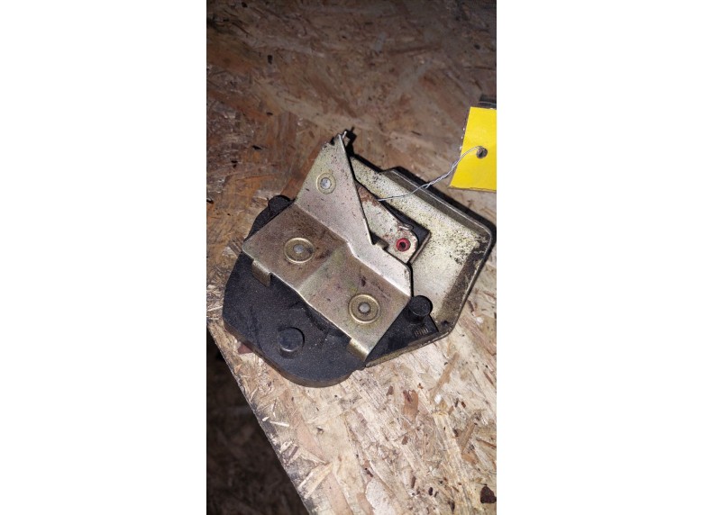 Замок двери задней правой к Замок двери задней правой к Peugeot 806 undefined г. 806