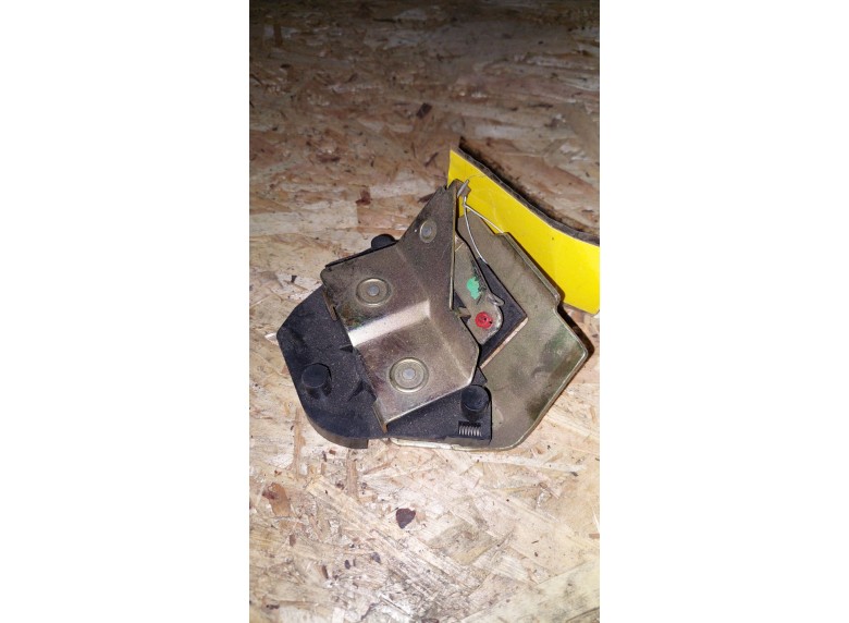 Замок двери задней правой к Peugeot 806