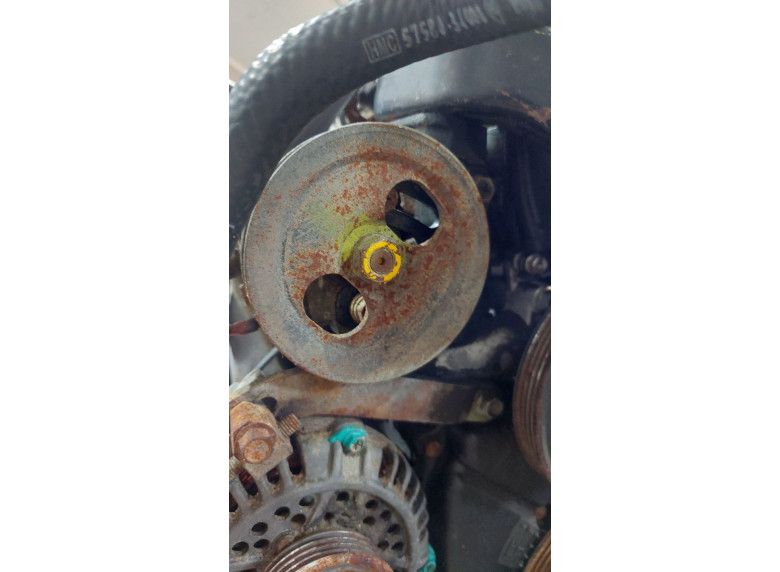 Насос гидроусилителя руля к Hyundai Sonata, 1998г.