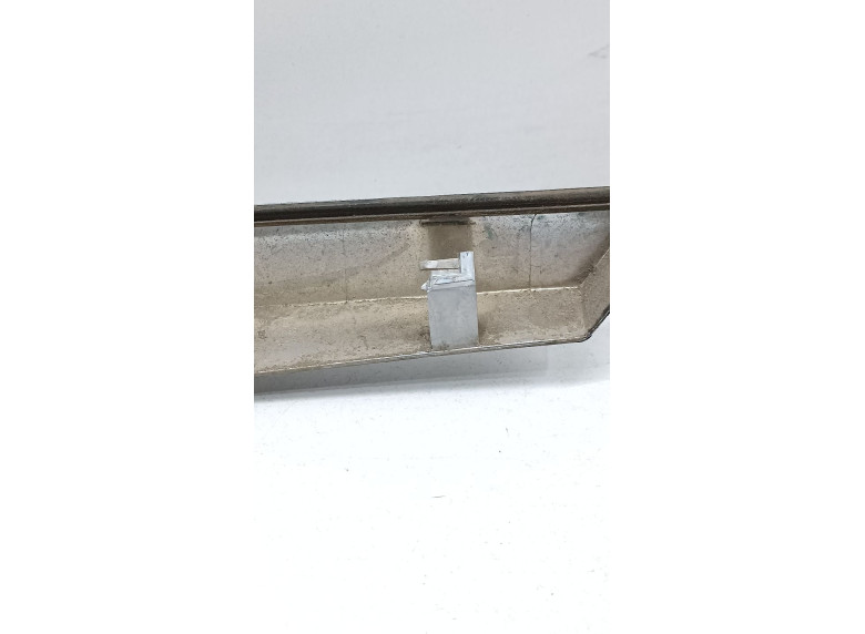 Накладка подсветки номера к Opel Astra, 2007г.