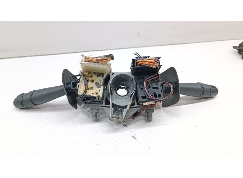 Переключатель подрулевой (стрекоза) к Renault Scenic, 1998г.