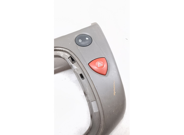 Кнопка аварийной сигнализации к Renault Scenic, 2006г.