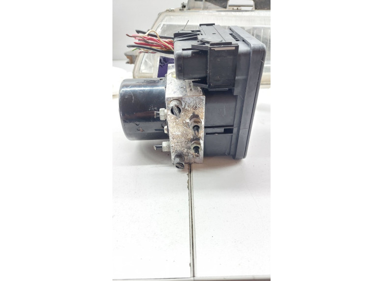 Блок ABS к Volvo S40, 2005г.