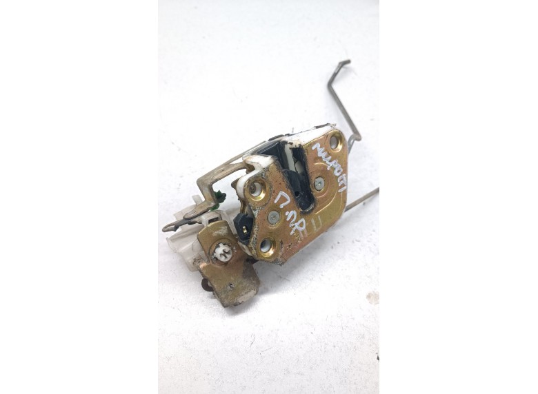 Замок двери передней правой к Mitsubishi Mirage