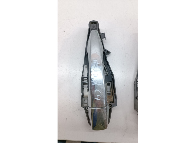 Ручка наружная передняя правая к Citroen C4, 2013г.