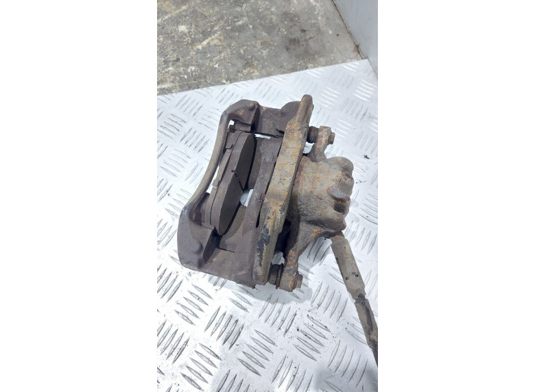 Суппорт передний правый к Citroen C4, 2013г.