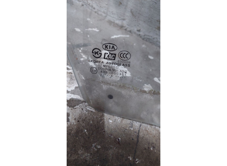 Стекло двери передней правой к Kia Picanto, 2006г.