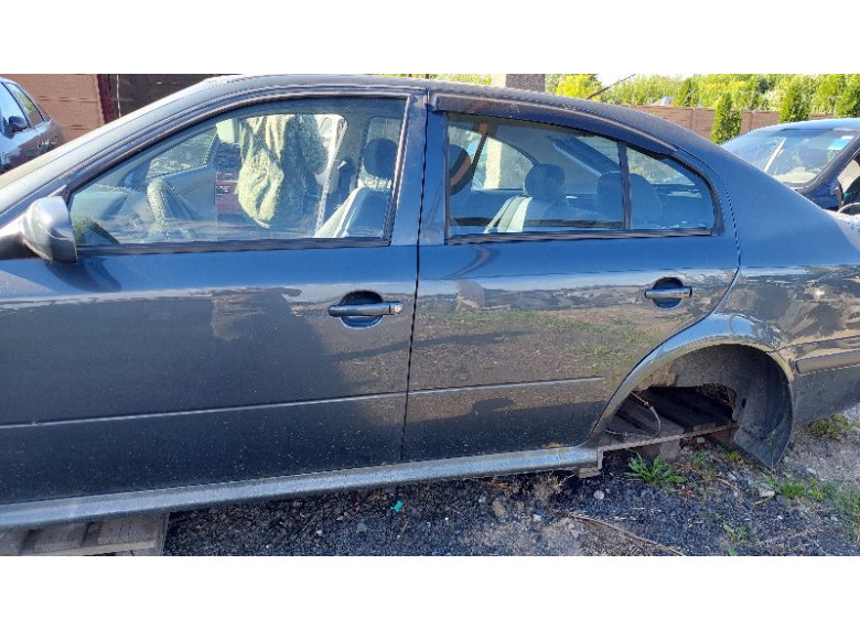 Стойка кузовная центральная левая к Skoda Octavia