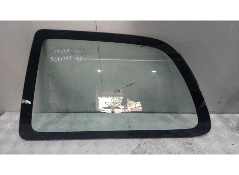 Стекло кузовное боковое левое к Toyota Starlet