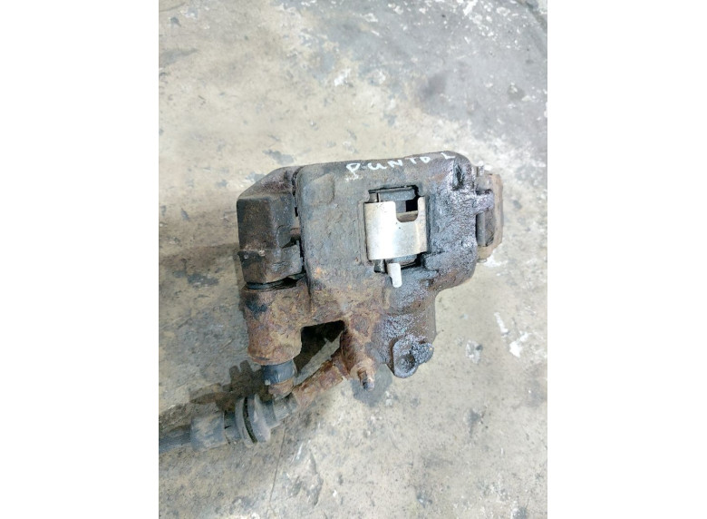 Суппорт передний левый к Fiat Punto, 2001г.