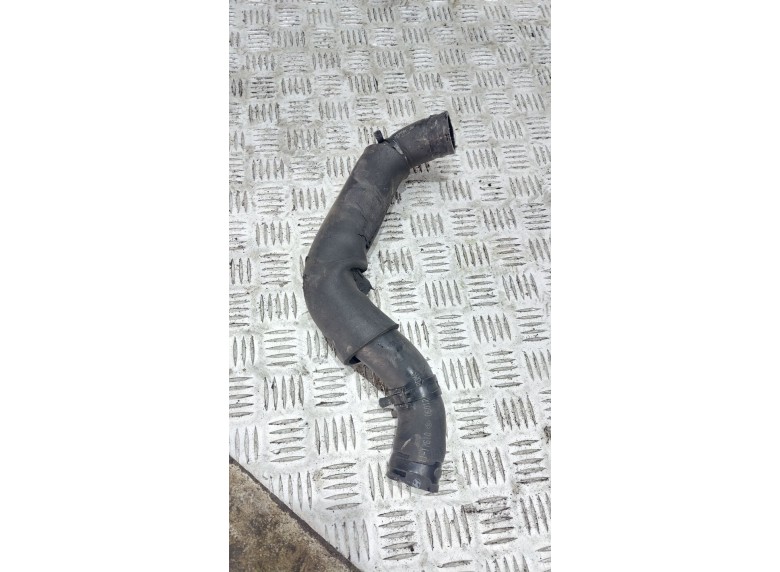 Патрубок радиатора к Toyota Matrix