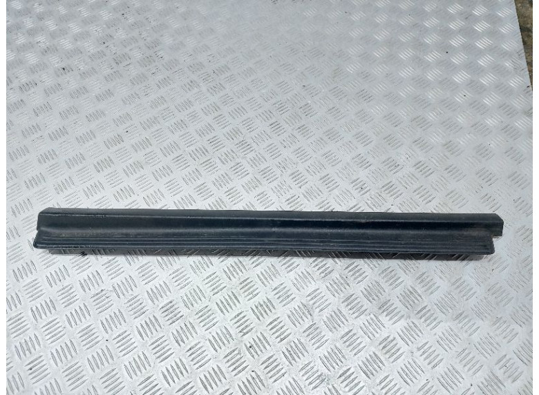 Накладка на порог к Honda Prelude, 1999г.