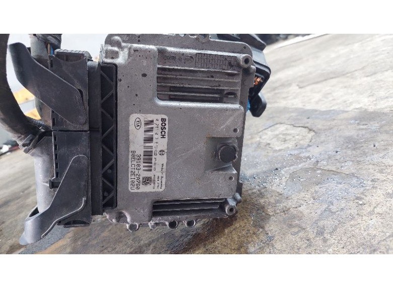 Блок управления двигателем к Kia Ceed, 2007г.